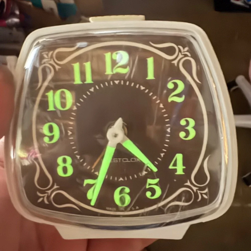 Vintage Westclox Wind Up Alarm Clock Luminous Glow Dial White Brown Made in USA